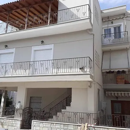 Ballas View 公寓 *