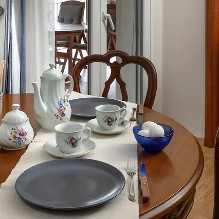 Ballas View Lejlighed